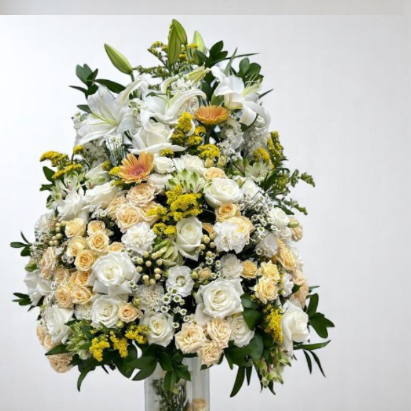 JENEEN FLOWERS FLOWERS VASE Casablanca White