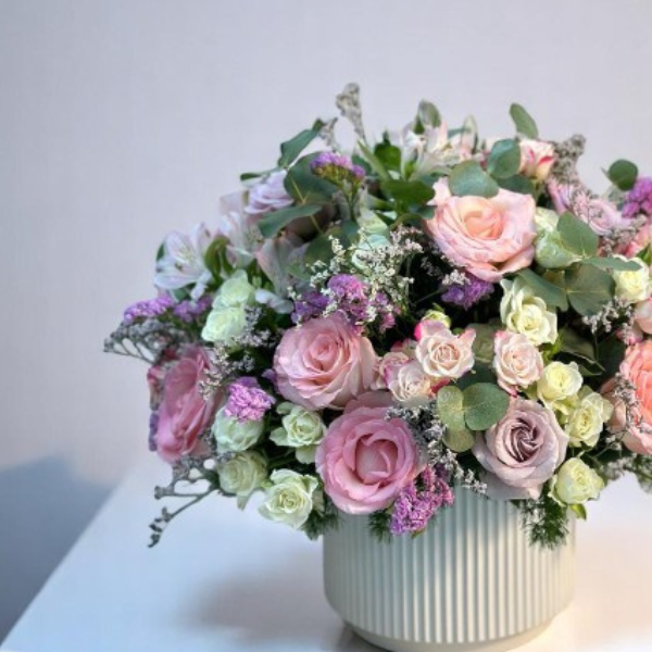 JENEEN FLOWERS FLOWERS VASE pink ceramic vase