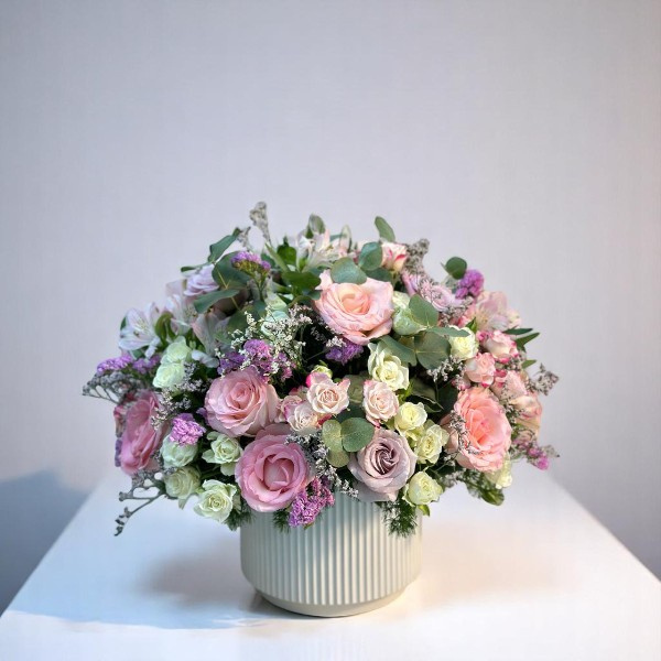 JENEEN FLOWERS FLOWERS VASE pink ceramic vase