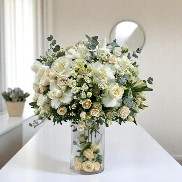 JENEEN FLOWERS flowers WHITE AND PEACH