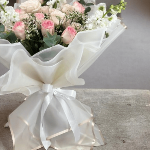 JENEEN FLOWERS FLOWERS WHITE METHIOLA